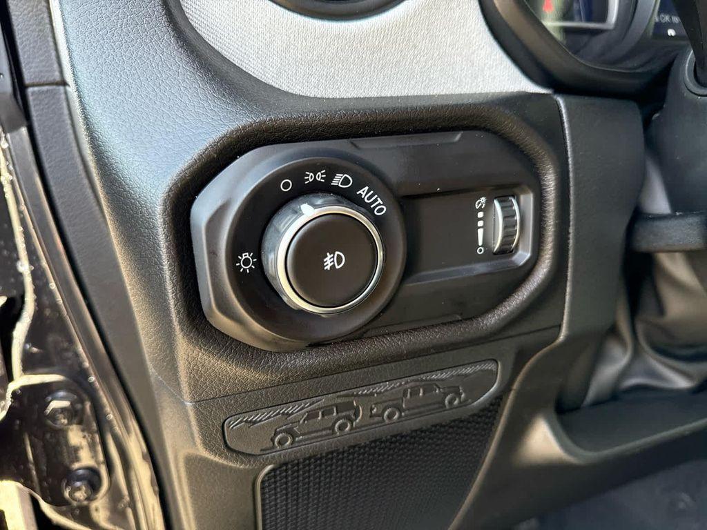 new 2026 Jeep Wrangler car, priced at $46,216