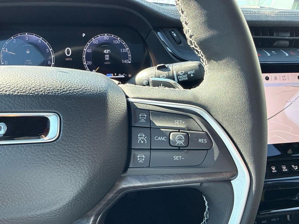 new 2026 Jeep Grand Cherokee car, priced at $46,881