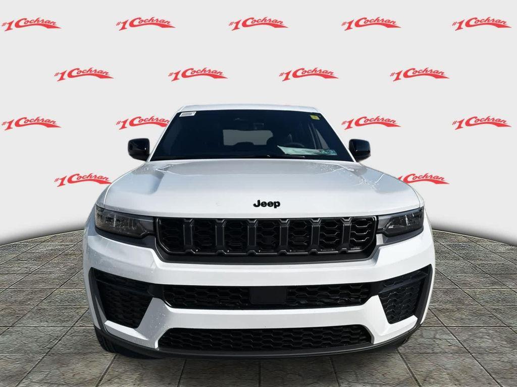 new 2026 Jeep Grand Cherokee car, priced at $46,881