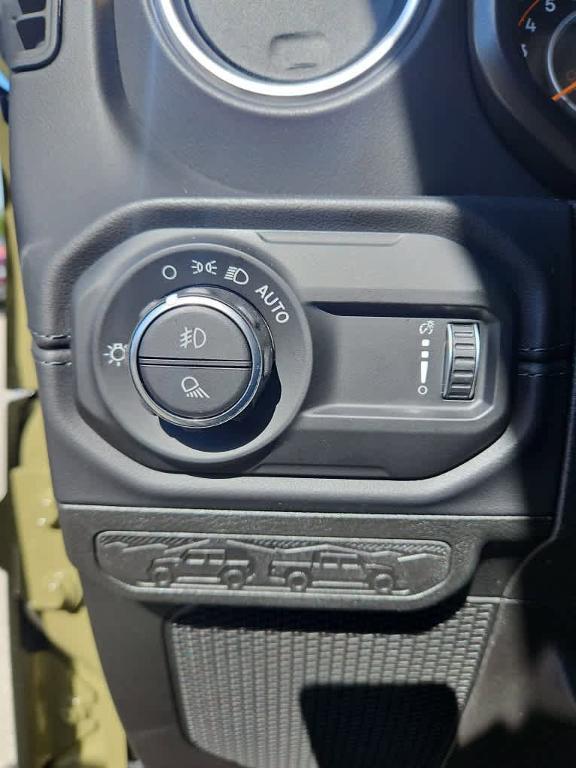 new 2026 Jeep Gladiator car, priced at $55,547