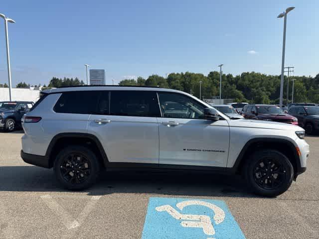 new 2025 Jeep Grand Cherokee L car, priced at $41,762