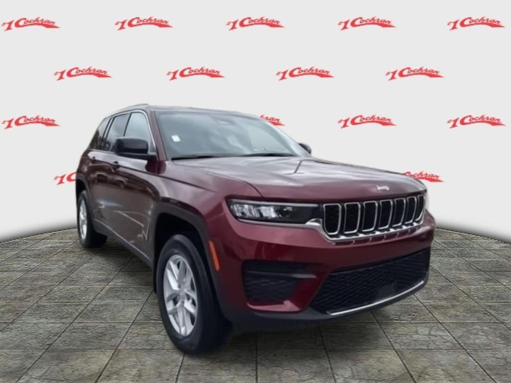 new 2025 Jeep Grand Cherokee car, priced at $41,652
