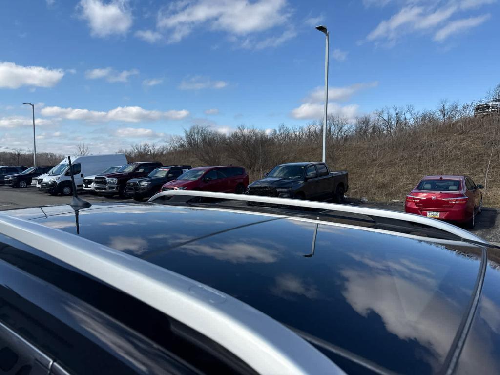 used 2020 Jeep Cherokee car, priced at $16,498