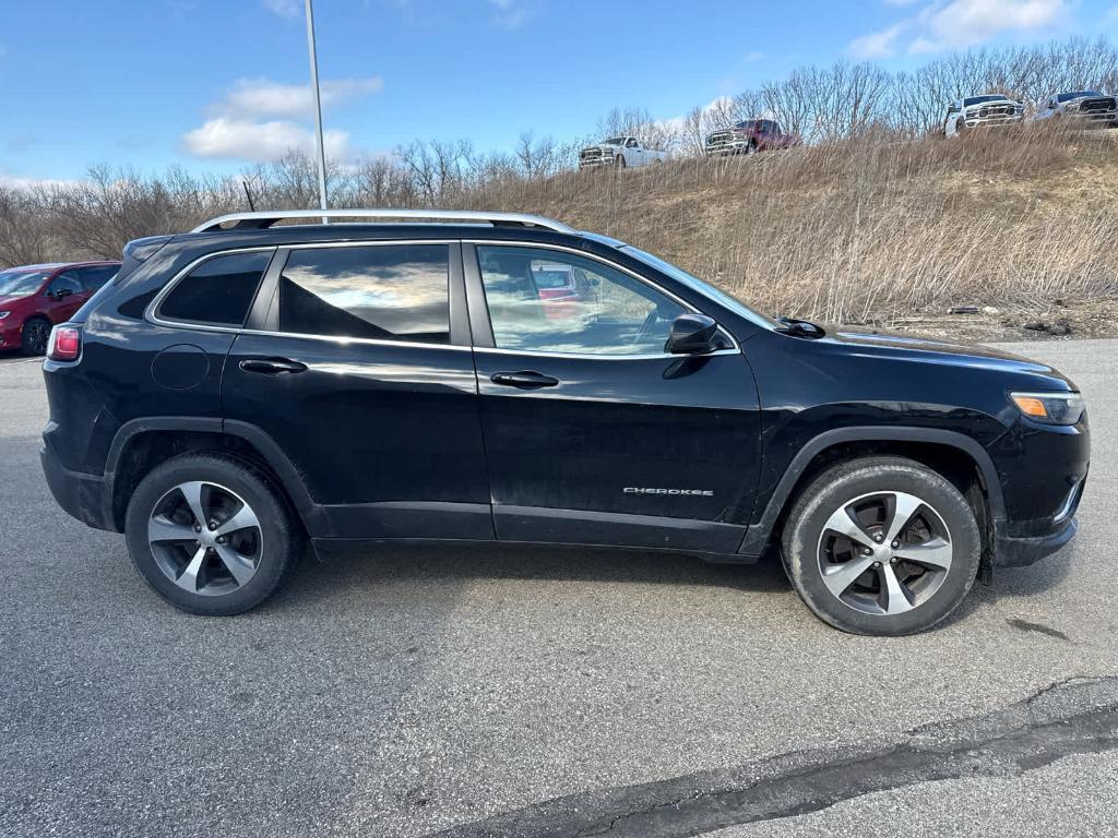 used 2020 Jeep Cherokee car, priced at $16,498
