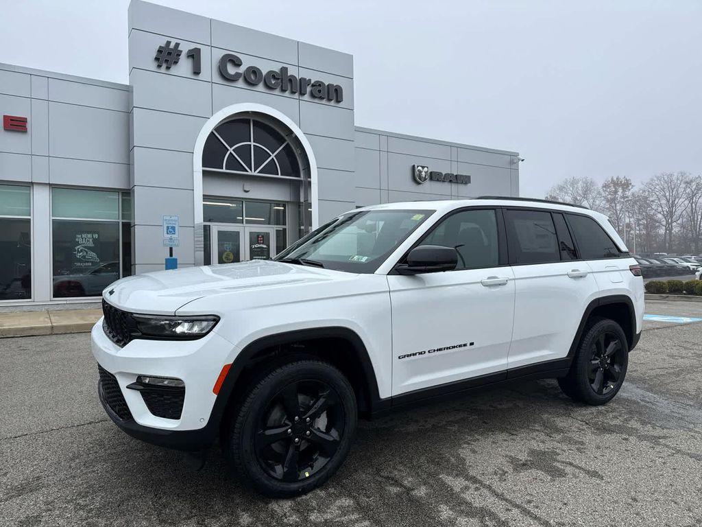 new 2025 Jeep Grand Cherokee car, priced at $54,003