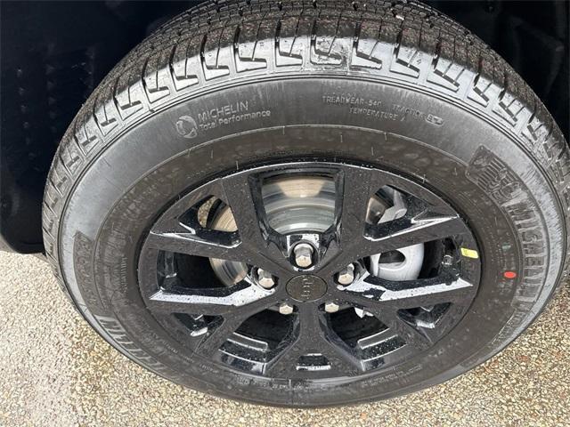 new 2026 Jeep Grand Cherokee car, priced at $47,399