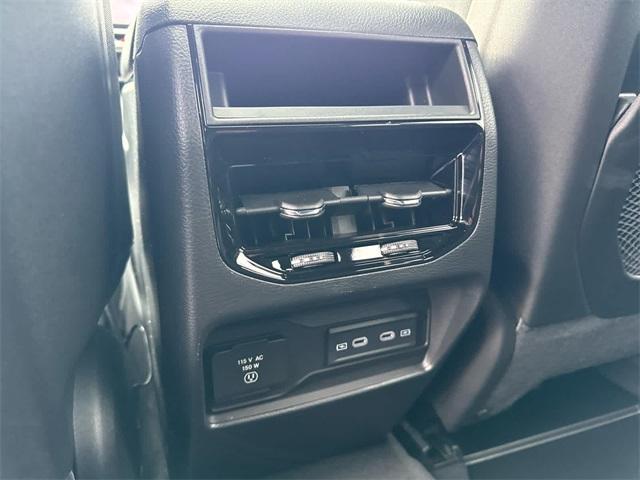 new 2026 Jeep Grand Cherokee car, priced at $47,399