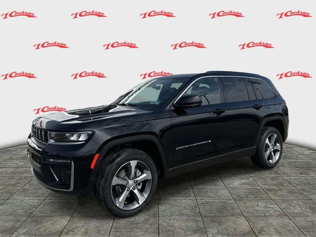 new 2026 Jeep Grand Cherokee car, priced at $51,295