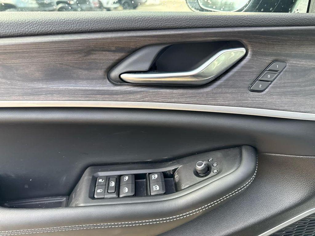 new 2026 Jeep Grand Cherokee car, priced at $51,295