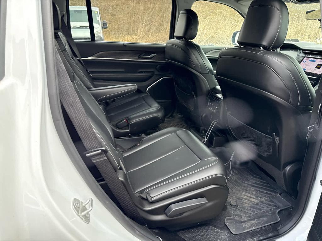 used 2024 Jeep Grand Cherokee L car, priced at $31,998