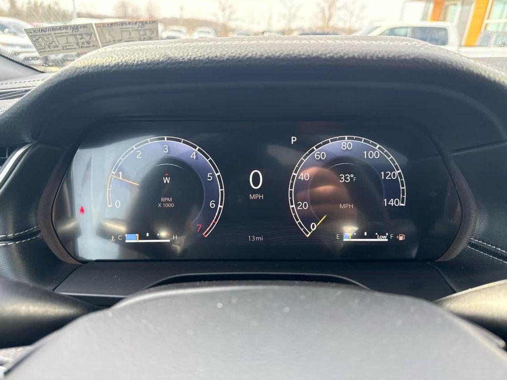 new 2025 Jeep Grand Cherokee car, priced at $51,398