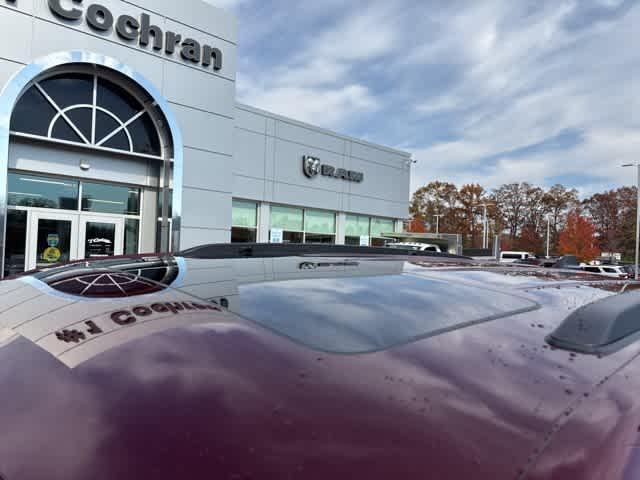 new 2025 Jeep Grand Cherokee car, priced at $42,683