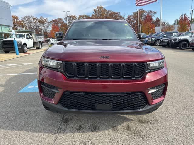 new 2025 Jeep Grand Cherokee car, priced at $42,683