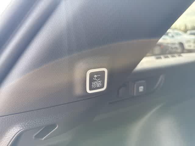 new 2025 Jeep Grand Cherokee car, priced at $42,683