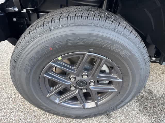 new 2025 Jeep Gladiator car, priced at $45,997