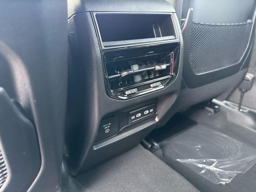 new 2026 Jeep Grand Cherokee car, priced at $47,399