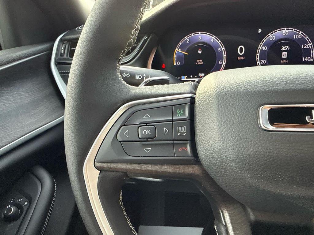 new 2026 Jeep Grand Cherokee car, priced at $47,399