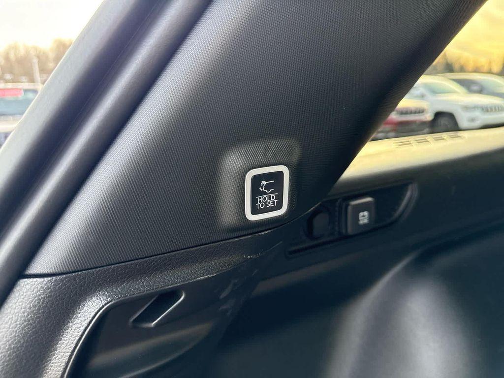 new 2026 Jeep Grand Cherokee car, priced at $47,399