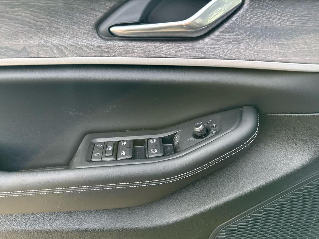 new 2026 Jeep Grand Cherokee car, priced at $47,399