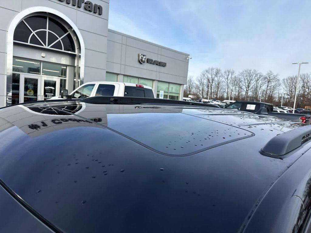 new 2026 Jeep Grand Cherokee car, priced at $47,399