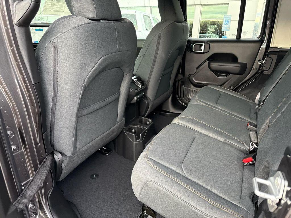 new 2026 Jeep Wrangler car, priced at $51,666