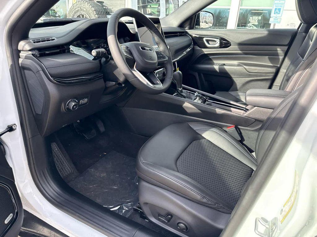 new 2026 Jeep Compass car, priced at $36,370