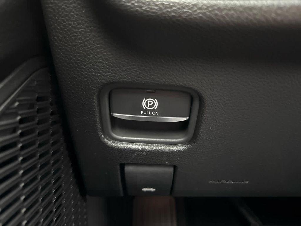 new 2025 Jeep Grand Cherokee L car, priced at $44,333