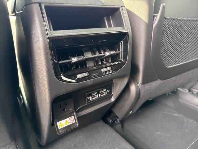 new 2025 Jeep Grand Cherokee car, priced at $42,990