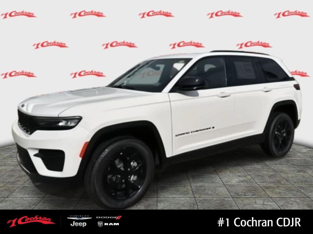 new 2025 Jeep Grand Cherokee car, priced at $42,990