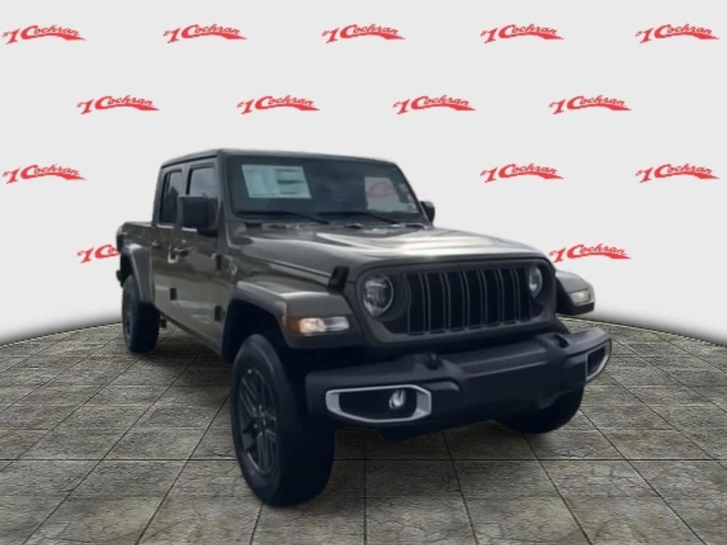 new 2025 Jeep Gladiator car, priced at $45,997