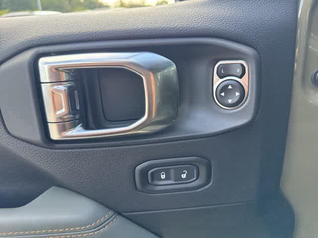 new 2025 Jeep Gladiator car, priced at $60,335