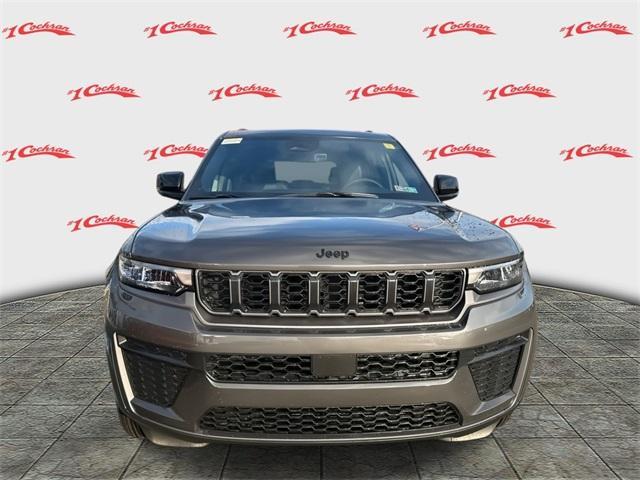 new 2026 Jeep Grand Cherokee car, priced at $47,424