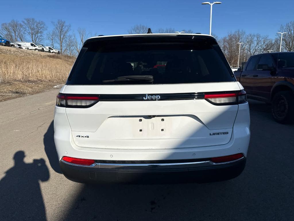 used 2023 Jeep Grand Cherokee car, priced at $33,998