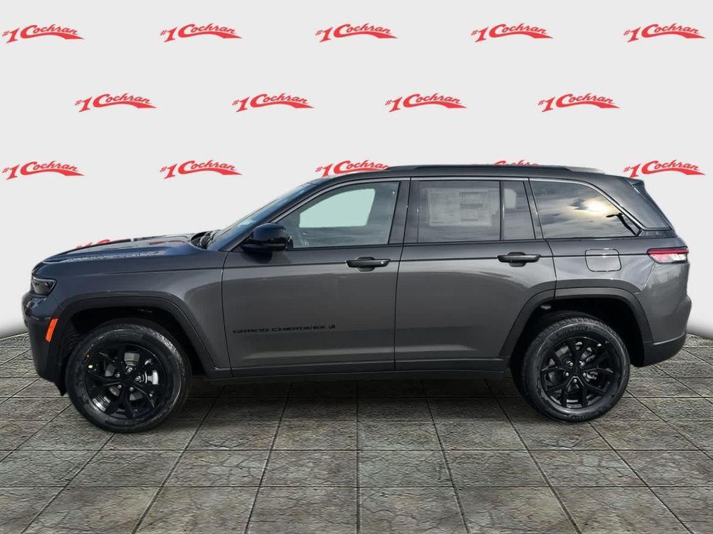 new 2026 Jeep Grand Cherokee car, priced at $47,424