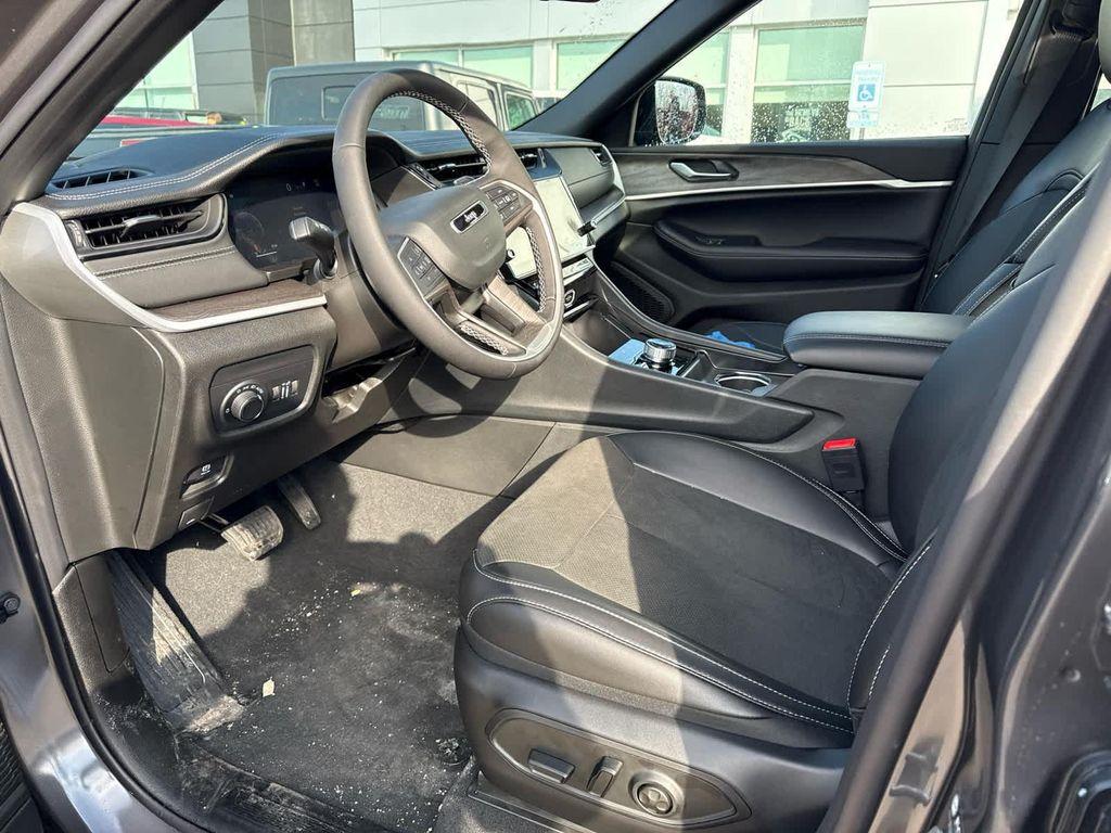 new 2026 Jeep Grand Cherokee car, priced at $47,424