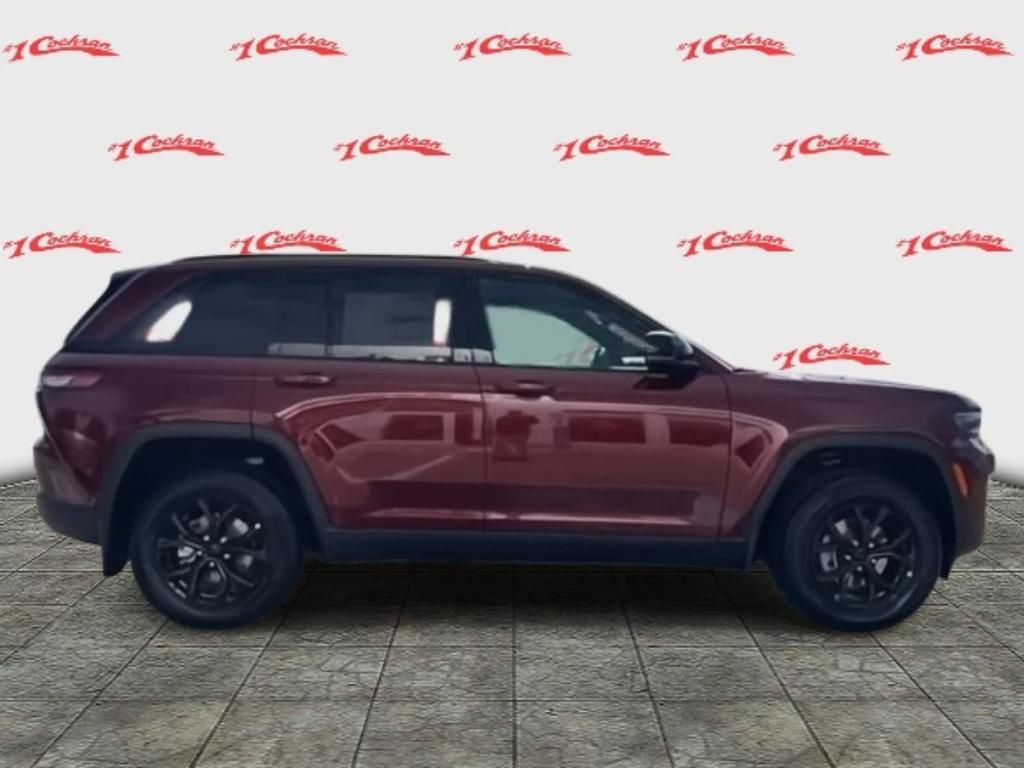 new 2025 Jeep Grand Cherokee car, priced at $41,878