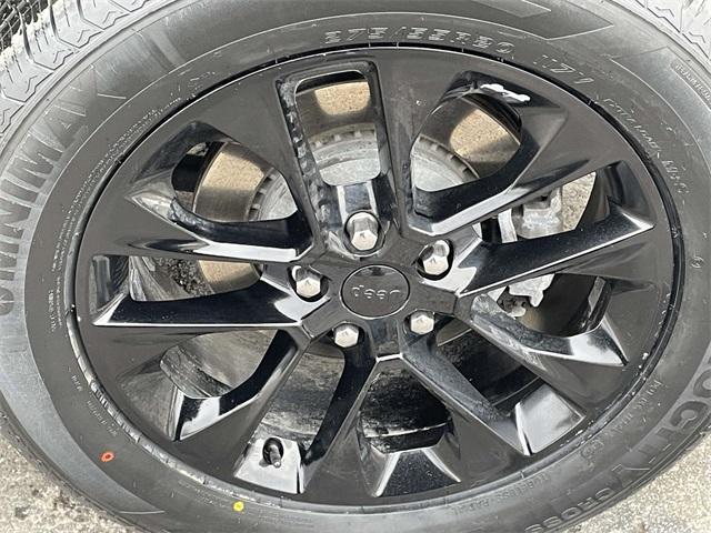 used 2022 Jeep Wrangler Unlimited car, priced at $32,998