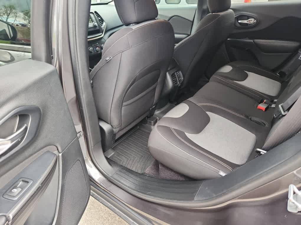 used 2016 Jeep Cherokee car, priced at $10,988