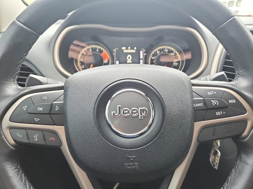 used 2016 Jeep Cherokee car, priced at $10,988