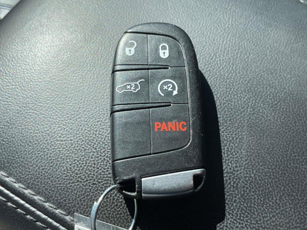 used 2020 Jeep Grand Cherokee car, priced at $22,039