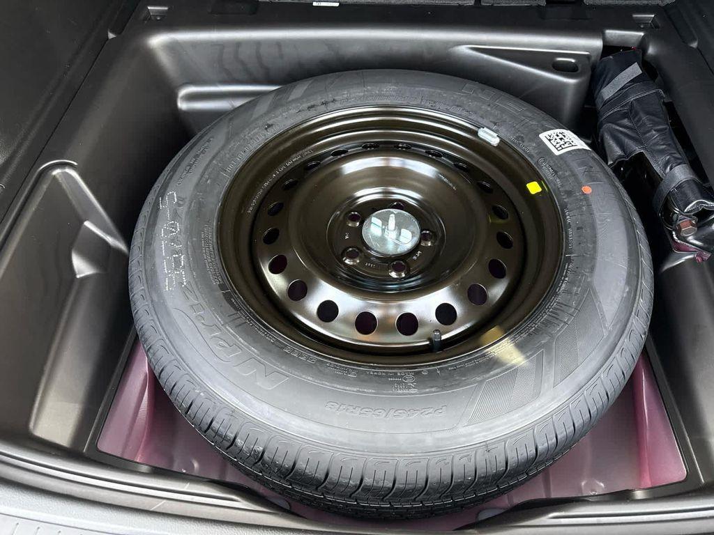 new 2026 Jeep Grand Cherokee car, priced at $46,881