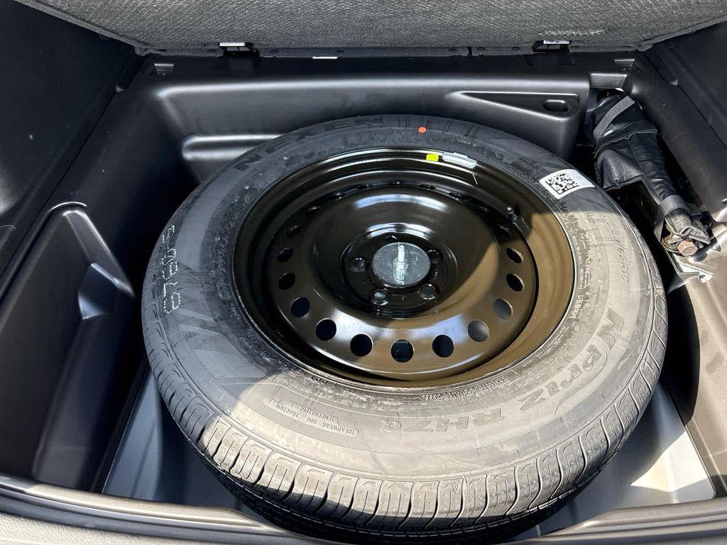 new 2026 Jeep Grand Cherokee car, priced at $47,424