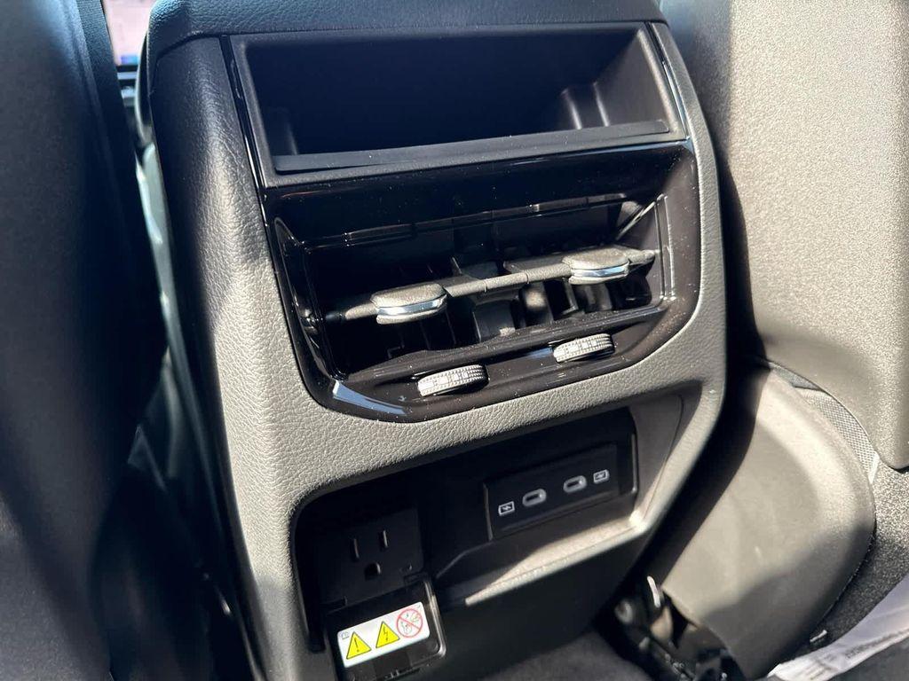 new 2026 Jeep Grand Cherokee car, priced at $47,424