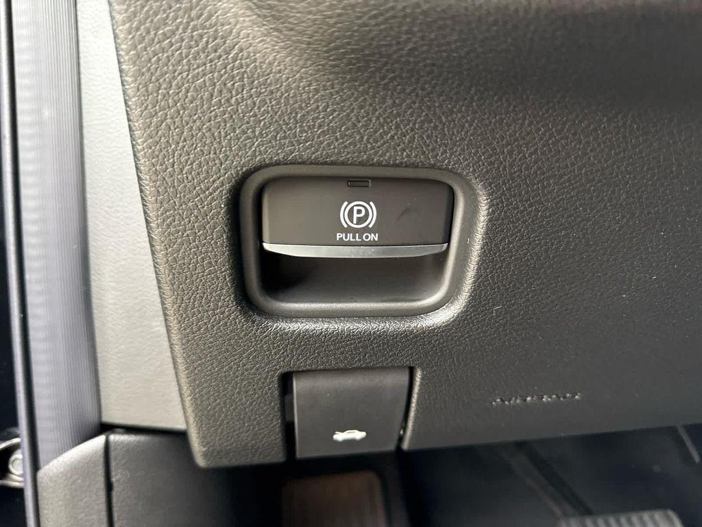 new 2025 Jeep Grand Cherokee car, priced at $43,508