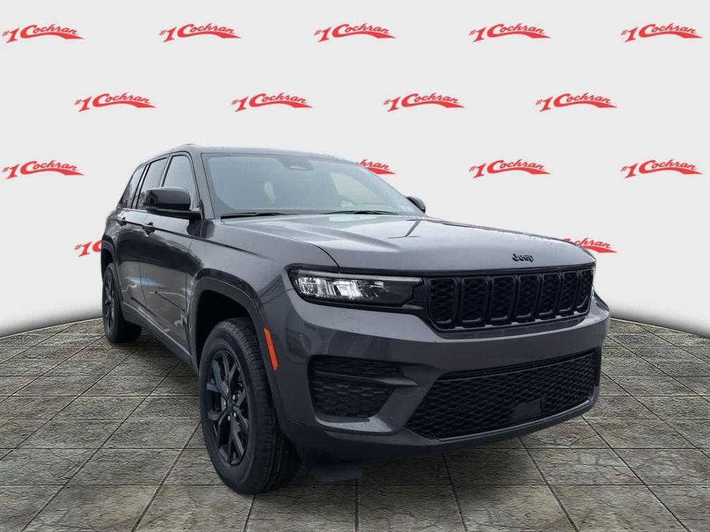 new 2025 Jeep Grand Cherokee car, priced at $43,508