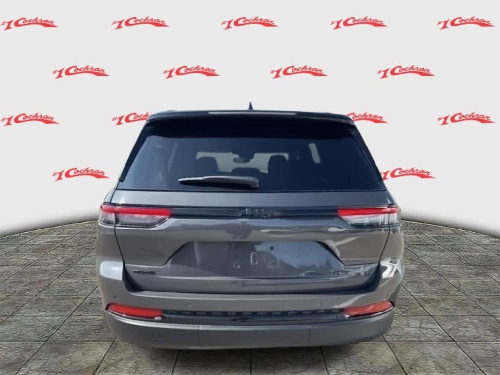 new 2025 Jeep Grand Cherokee car, priced at $43,508