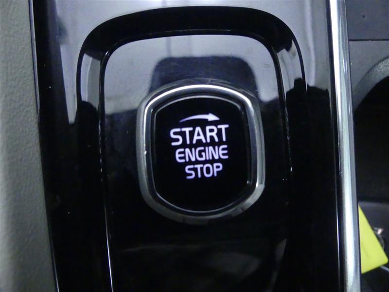 used 2022 Volvo XC90 car, priced at $30,000