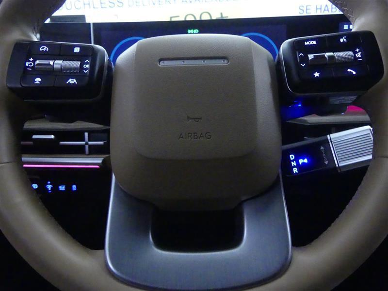 used 2024 Hyundai Santa Fe car, priced at $31,000