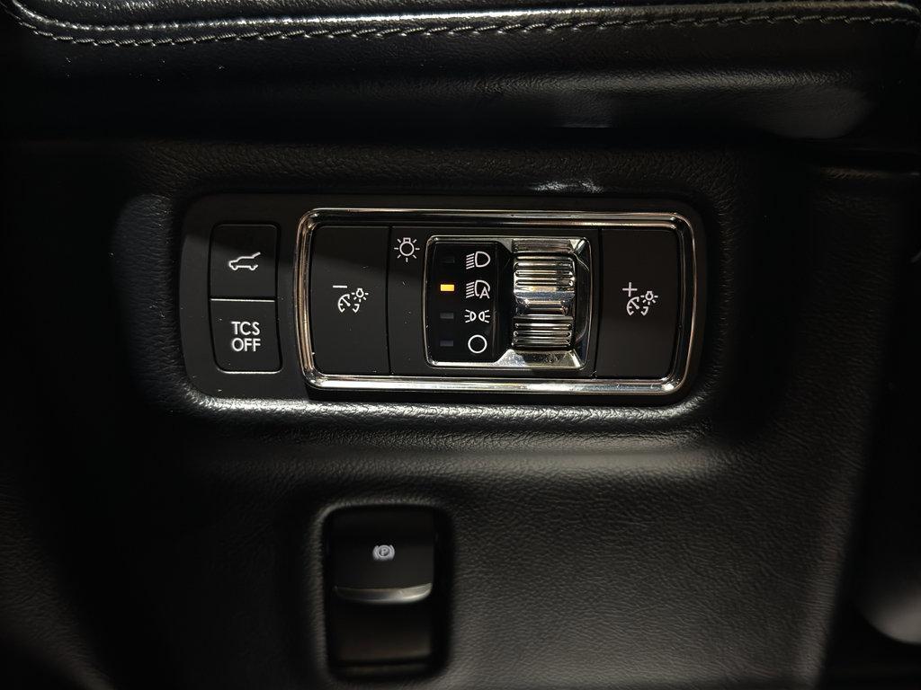 used 2021 Lincoln Nautilus car, priced at $31,700