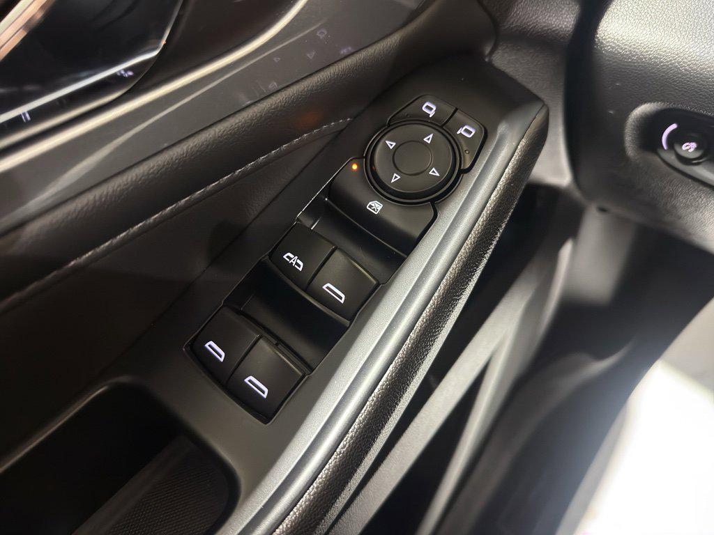 used 2023 Chevrolet Traverse car, priced at $26,000